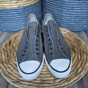 Used (M10) - CONVERSE Distressed Slip-On Sneakers